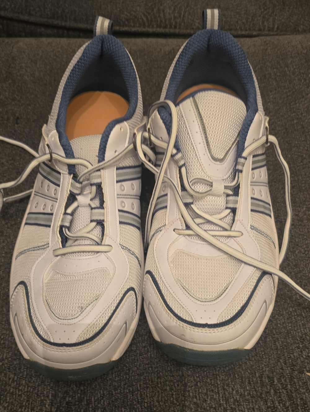 Men's White Athletic Sneakers with Navy Trim